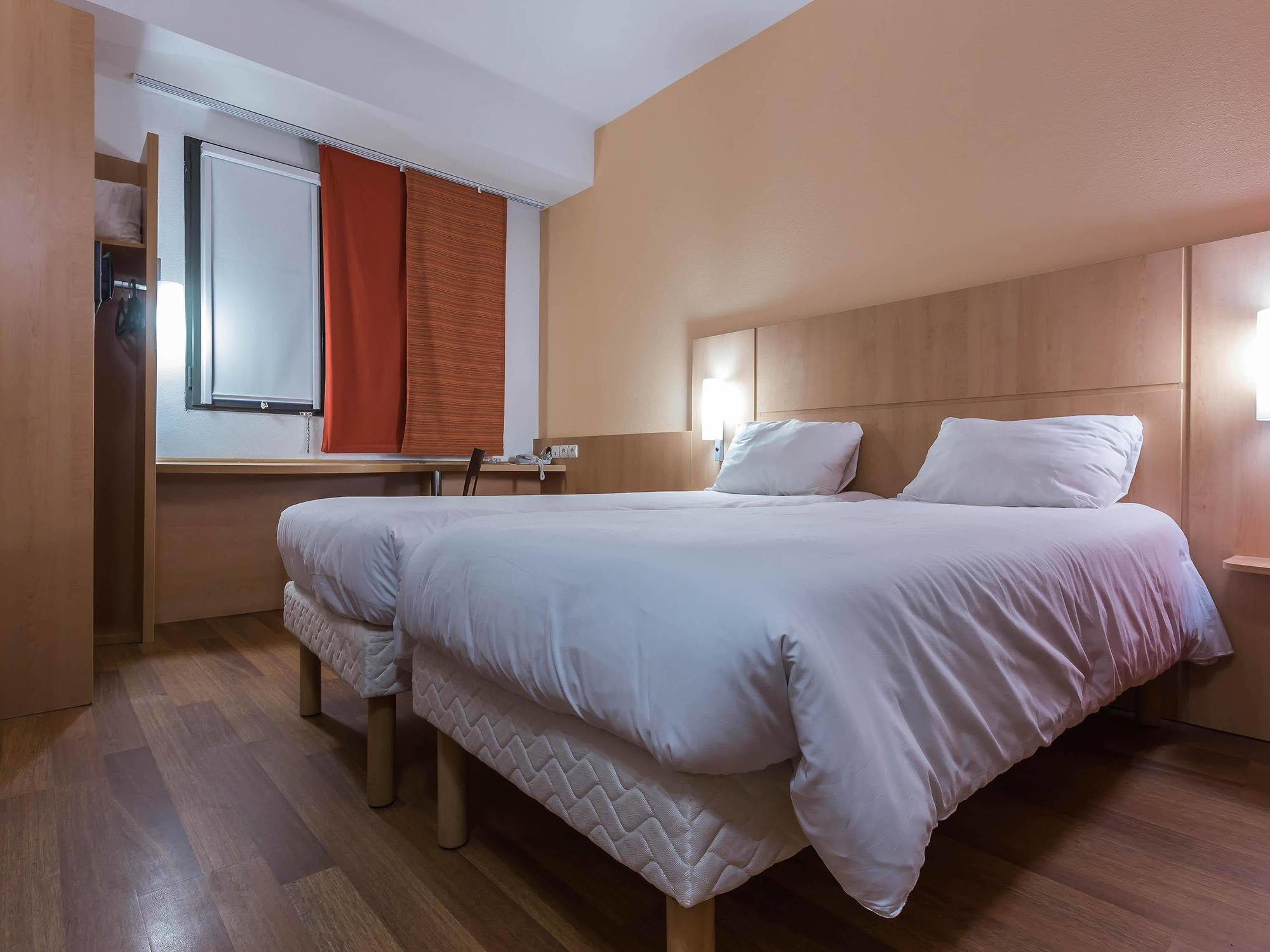 Ibis Oran Les Falaises 외부 사진